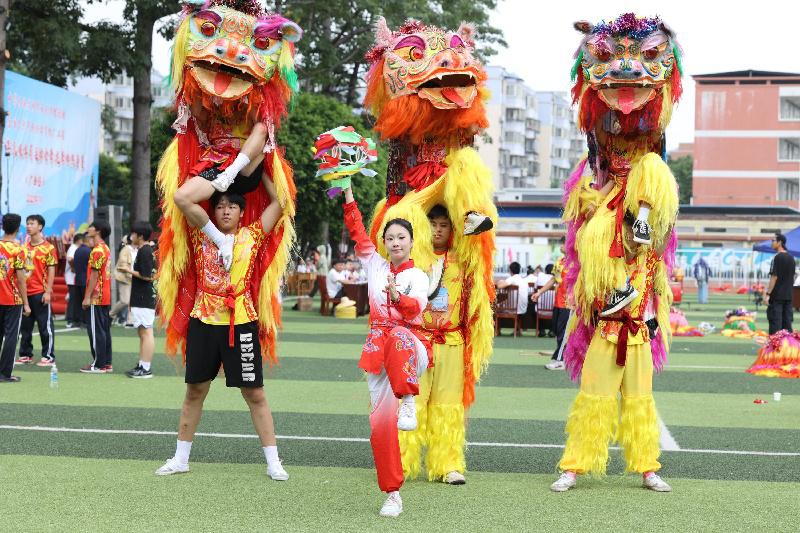 柳邕高級中學(xué)龍獅團(tuán)成員赴貴港參加2025年廣西潮動三月三民族體育炫表演賽榮獲第二名